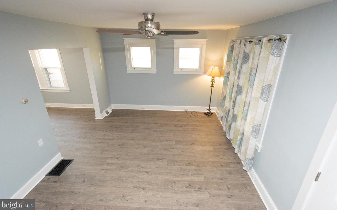 2114 Redwood Ave, Boothwyn, PA 19061