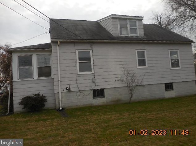 215 Amosland Rd, Holmes, PA 19043