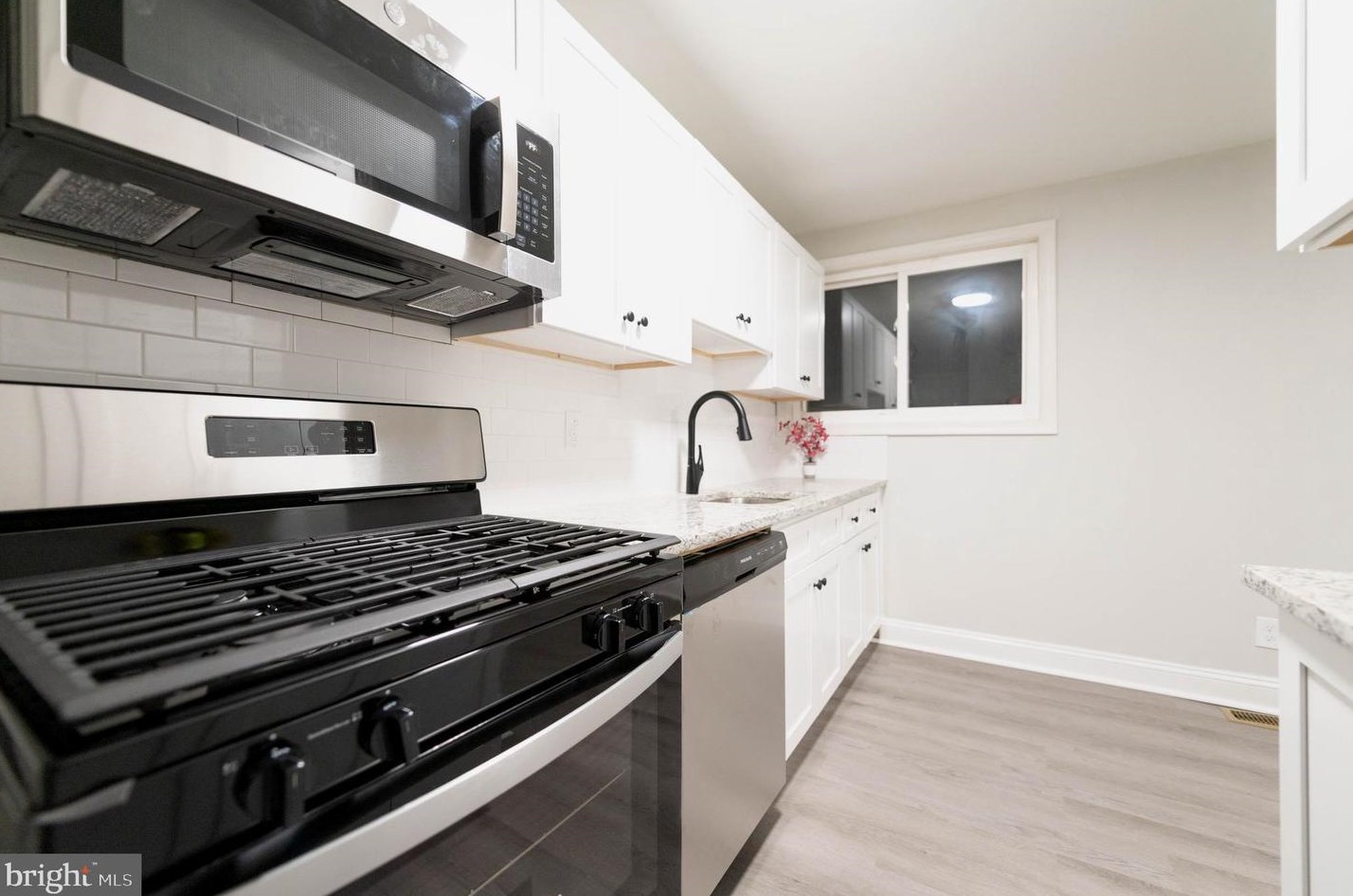 791 Taylor Dr, Folcroft, PA 19032