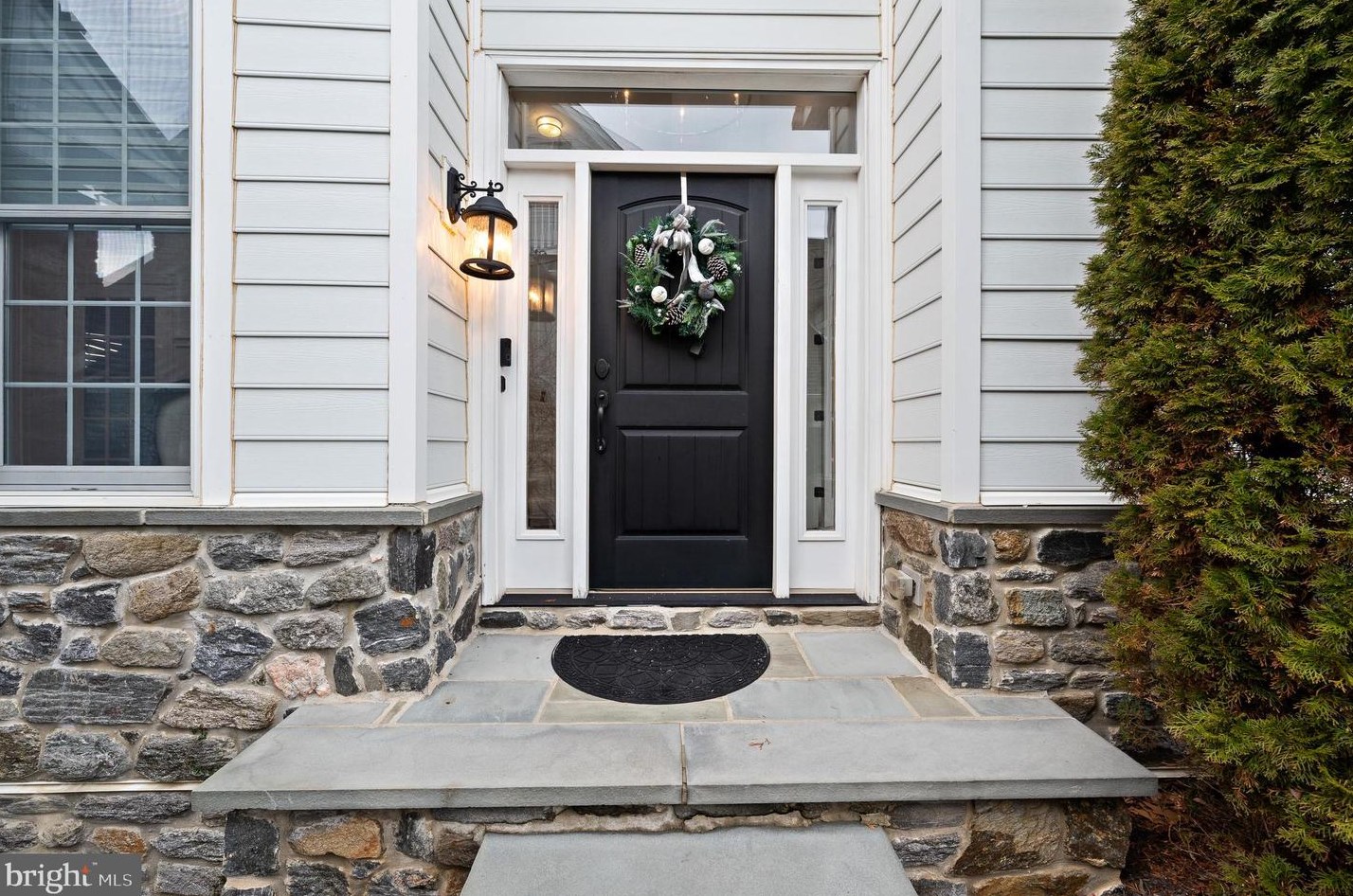 306 Sunny Brook Ln, Newtown Square, PA 19073
