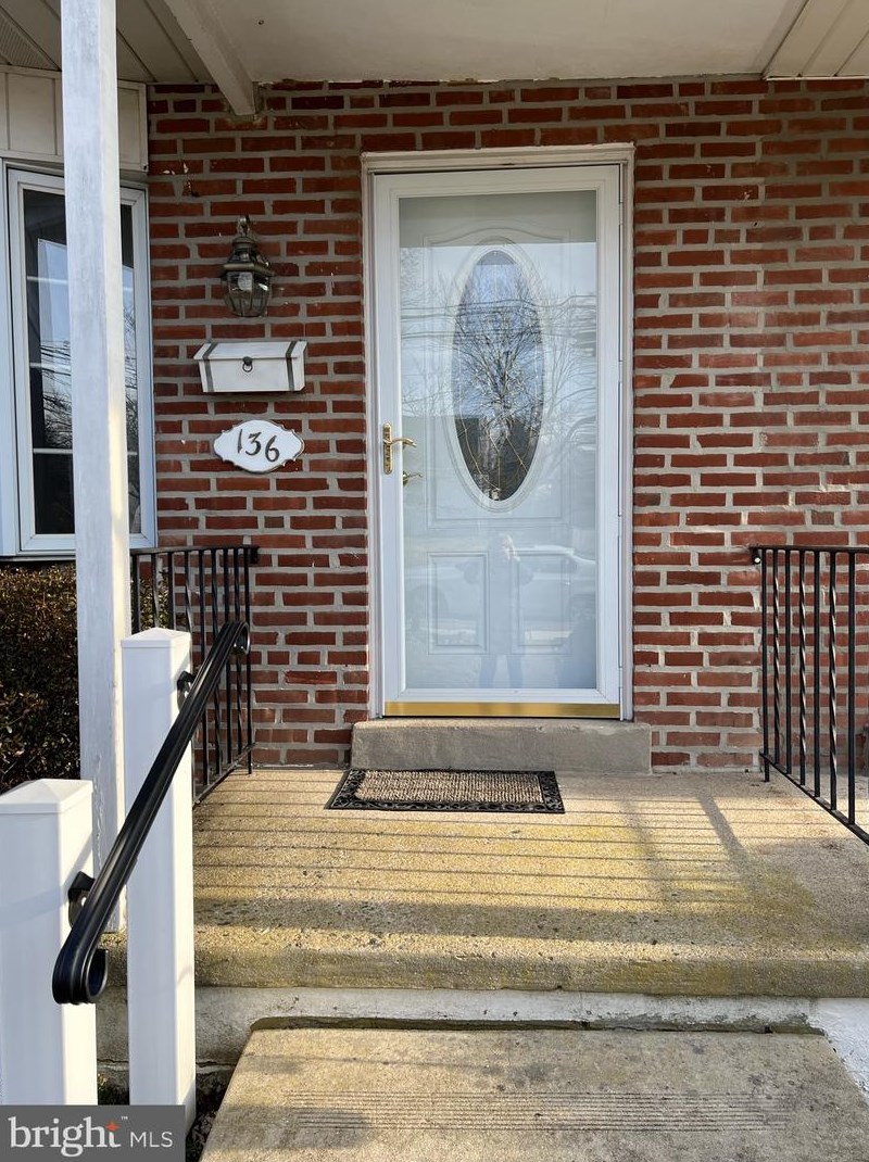 136 Henderson Ave, Norwood, PA 19074