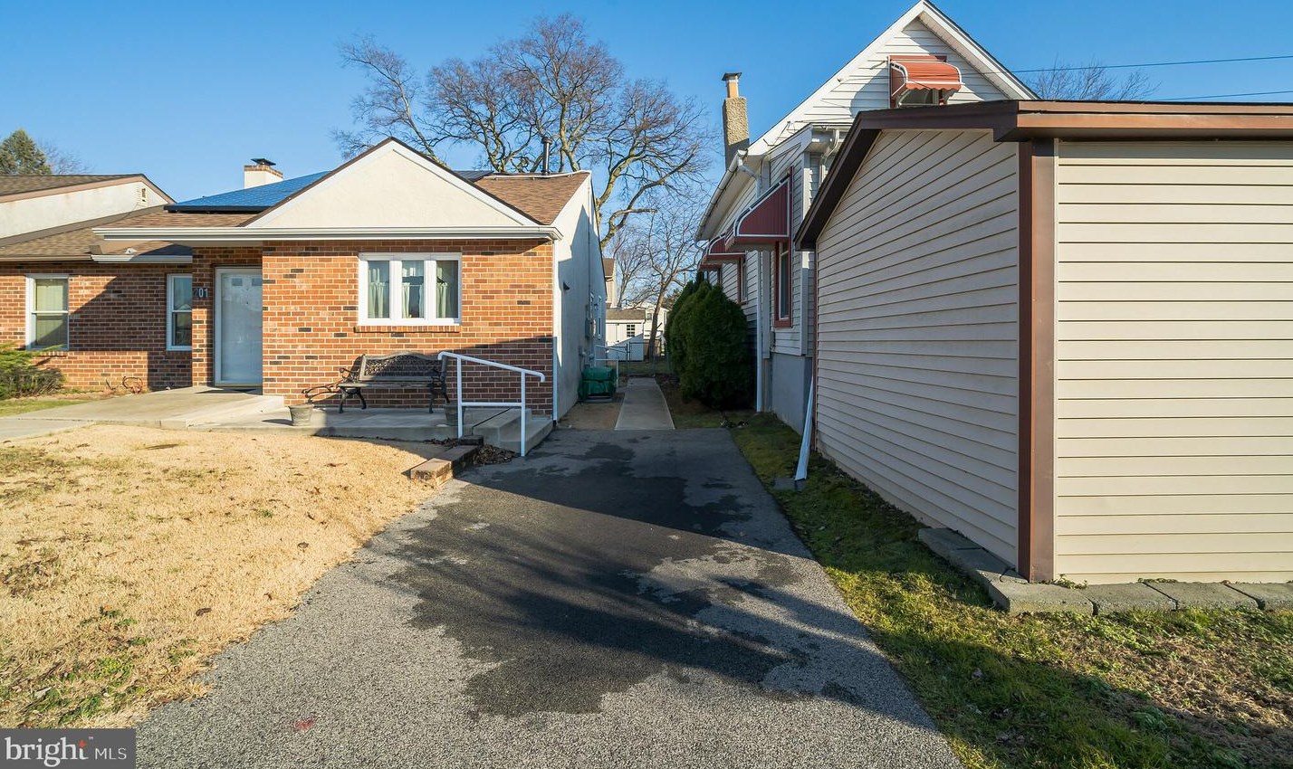 201 Corinthian Ave, Tinicum Township, PA 19029