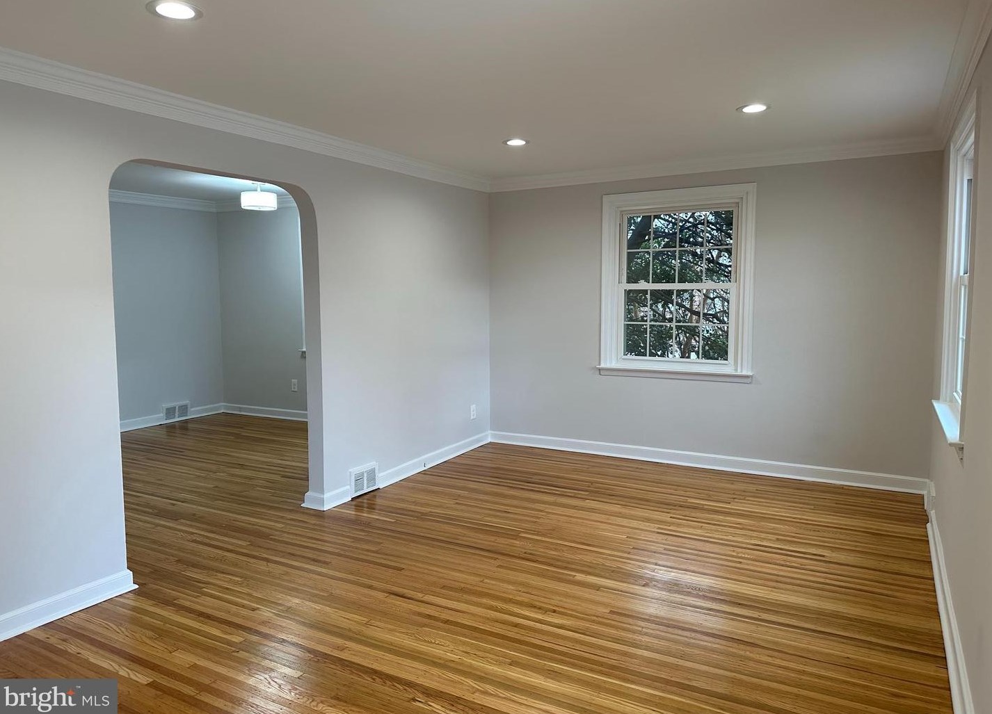 214 Maryland Ave, Pittsburgh, PA 15209