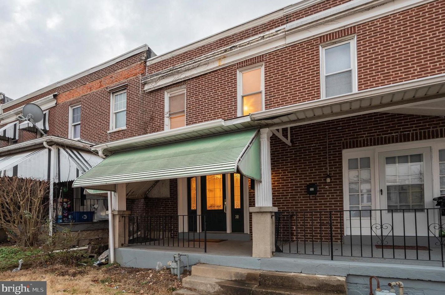 30 State Rd, Upper Darby PA 19082-1610 exterior