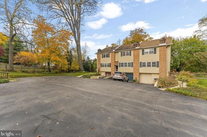319 Liberty Ln #319, Wayne, PA 19087