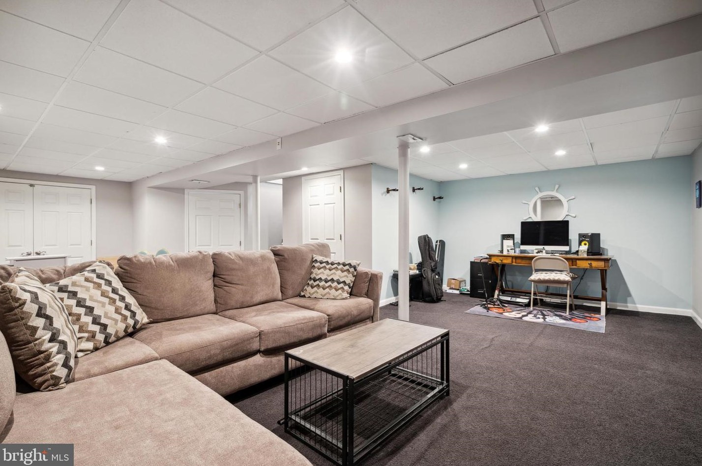 424 Brookhaven Rd, Chester PA  19015-1802 exterior