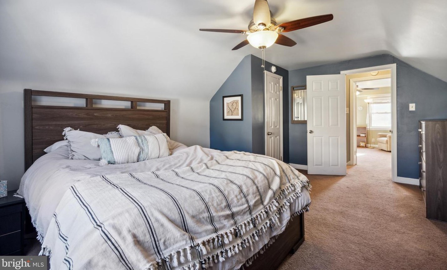 424 Brookhaven Rd, Chester PA  19015-1802 exterior