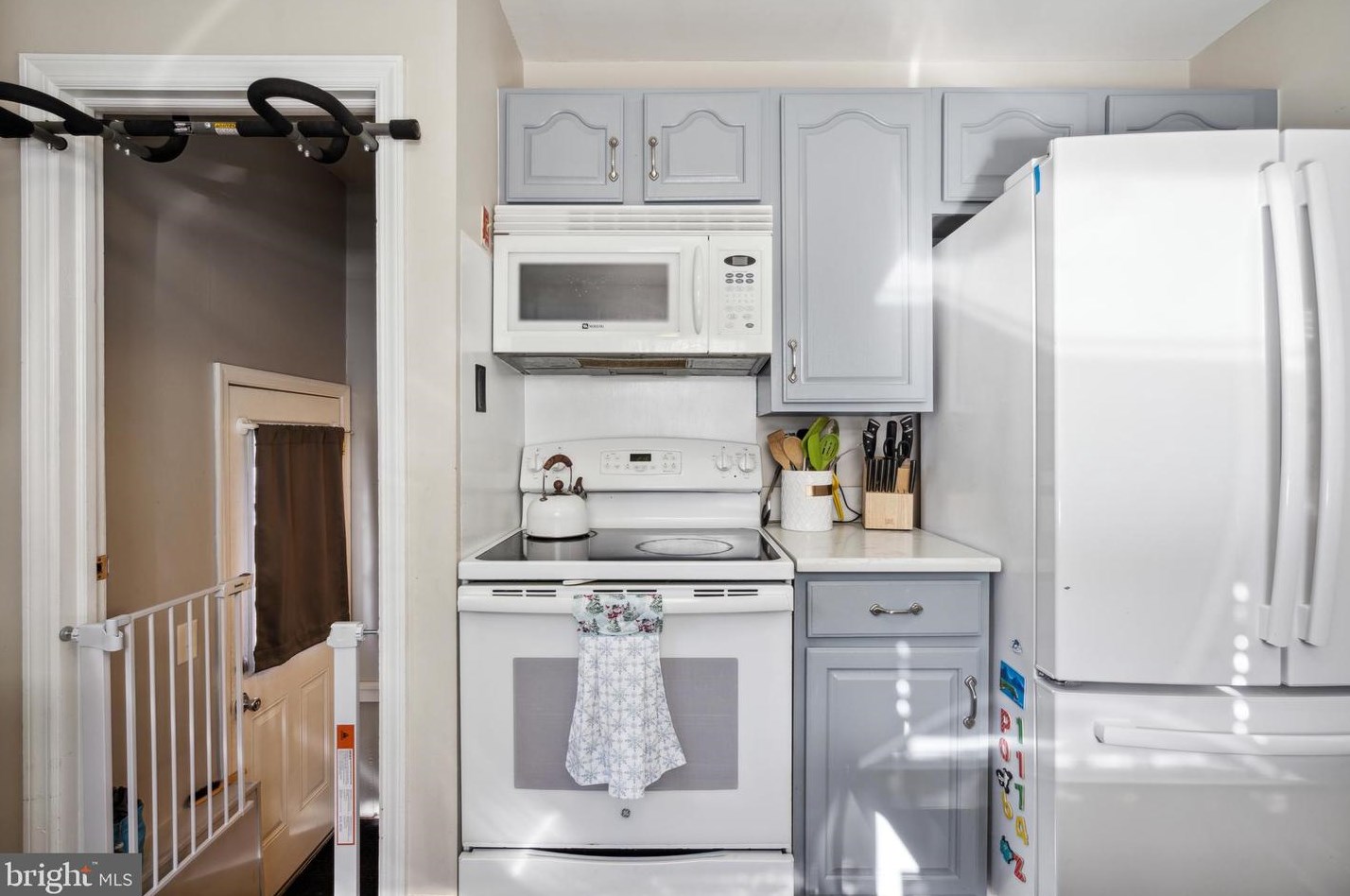 424 Brookhaven Rd, Chester PA  19015-1802 exterior