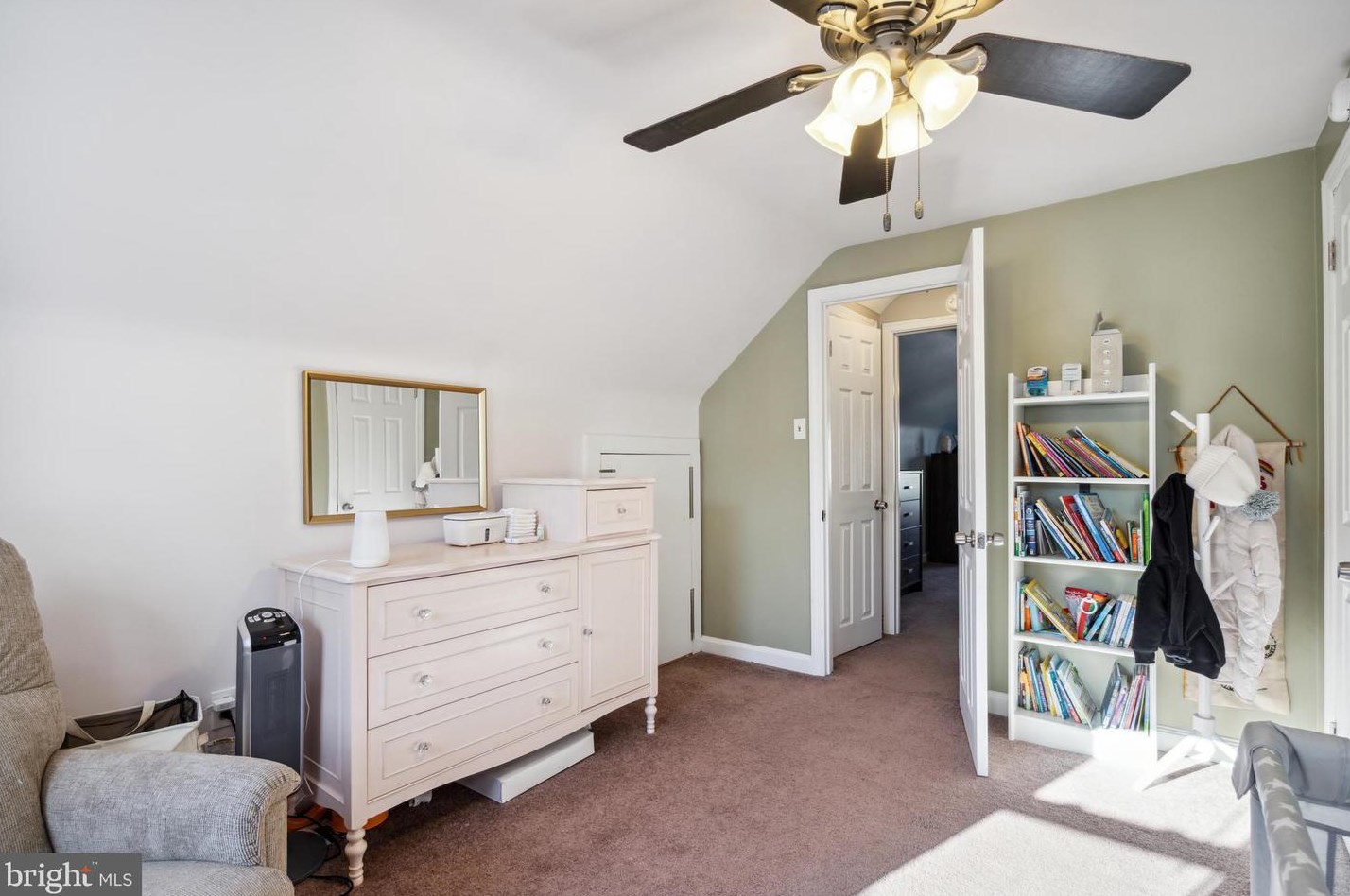 424 Brookhaven Rd, Chester PA  19015-1802 exterior