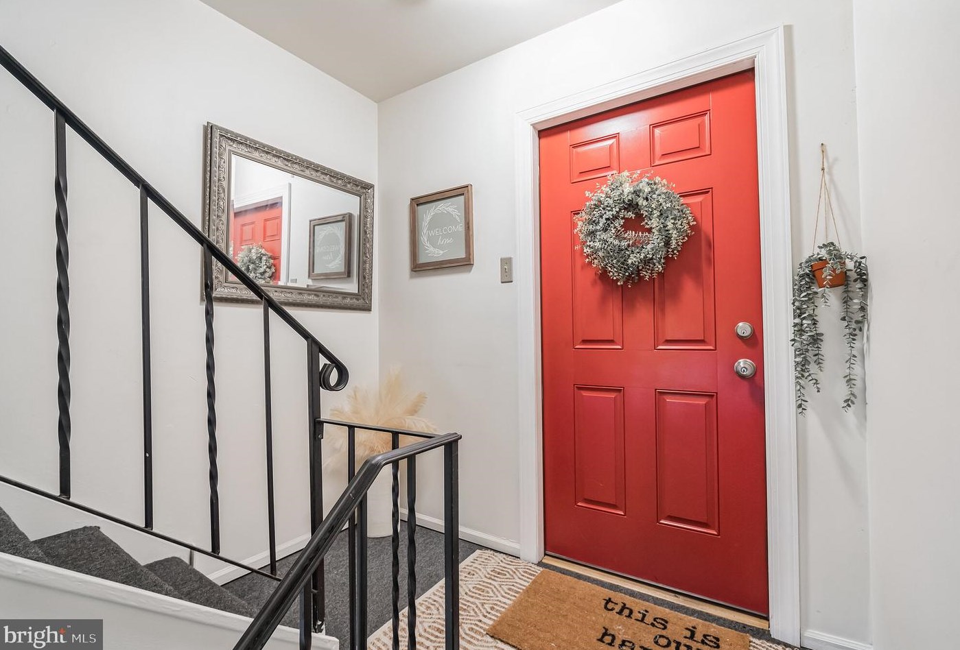 149 Meadowbrook Ln, Chester, PA 19015