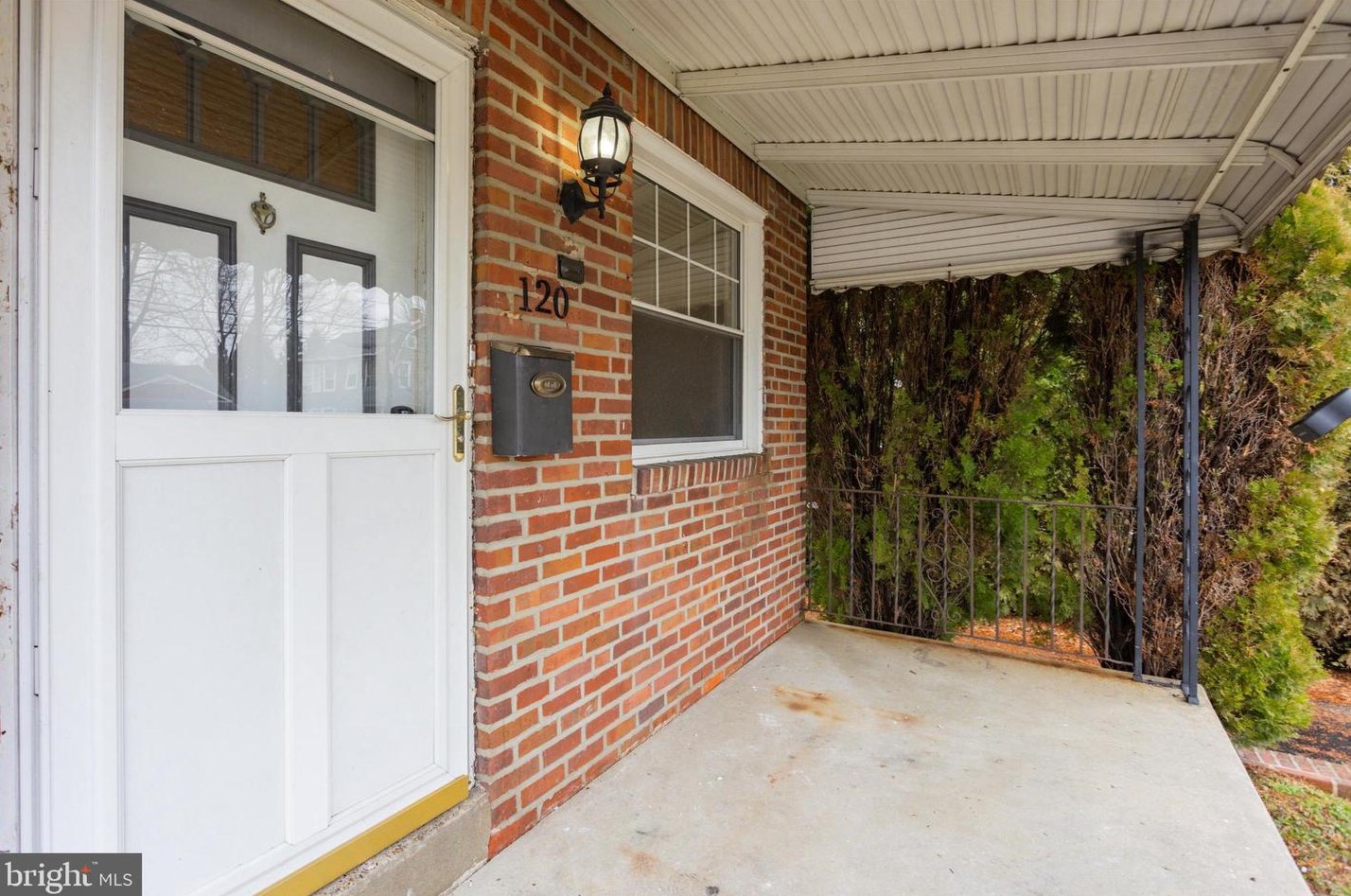 120 Swarthmore Ave, Ridley Park PA  19078-2114 exterior