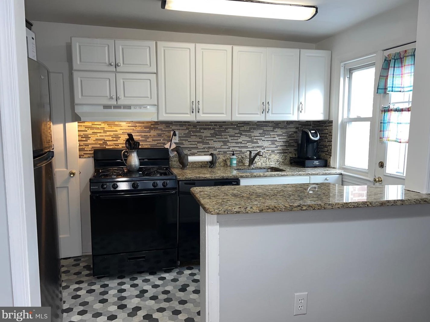 2240 Manor Ave, Upper Darby PA  19082-5414 exterior