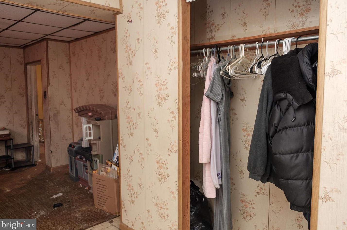 1033 Townsend St, Chester PA  19013-2435 exterior