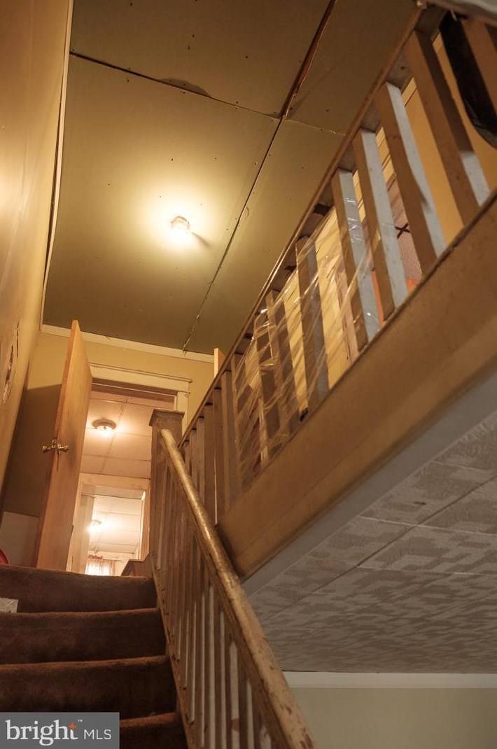 1033 Townsend St, Chester PA  19013-2435 exterior