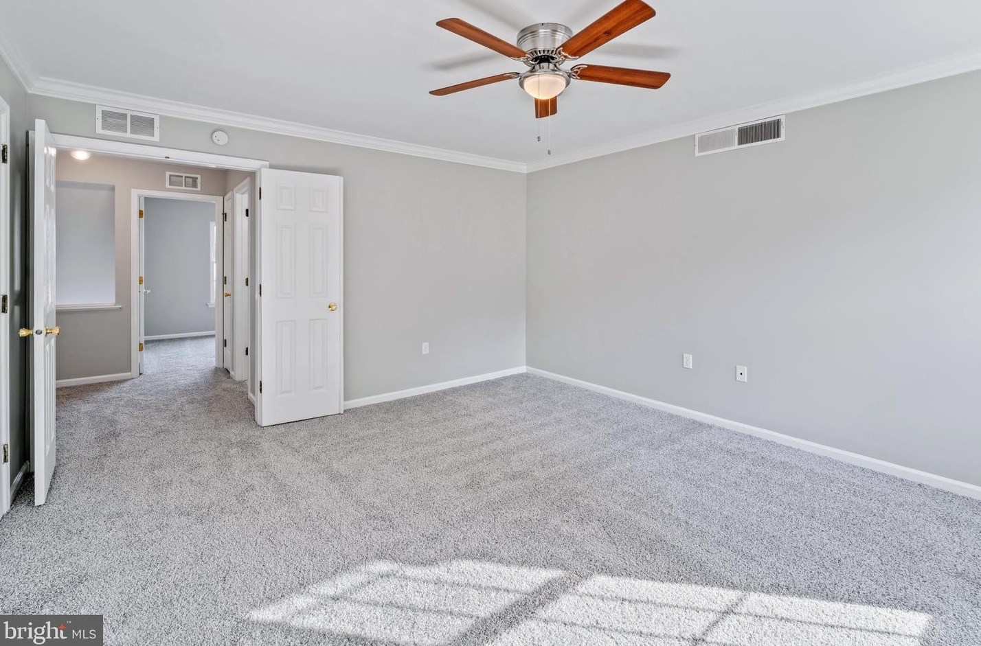 141 Knollwood Ct, Chester PA  19014-1260 exterior