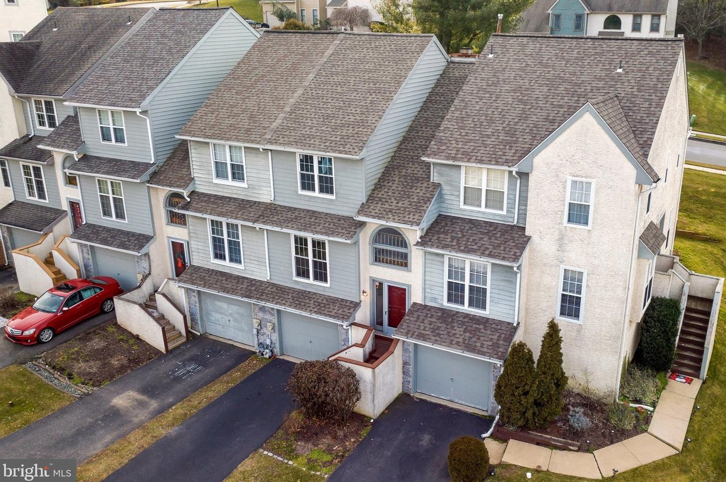 141 Knollwood Ct, Chester PA  19014-1260 exterior