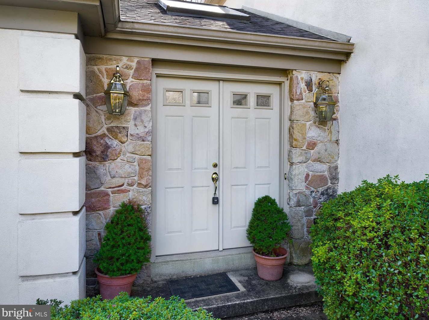 45 Roberts Rd, Newtown Square, PA 19073