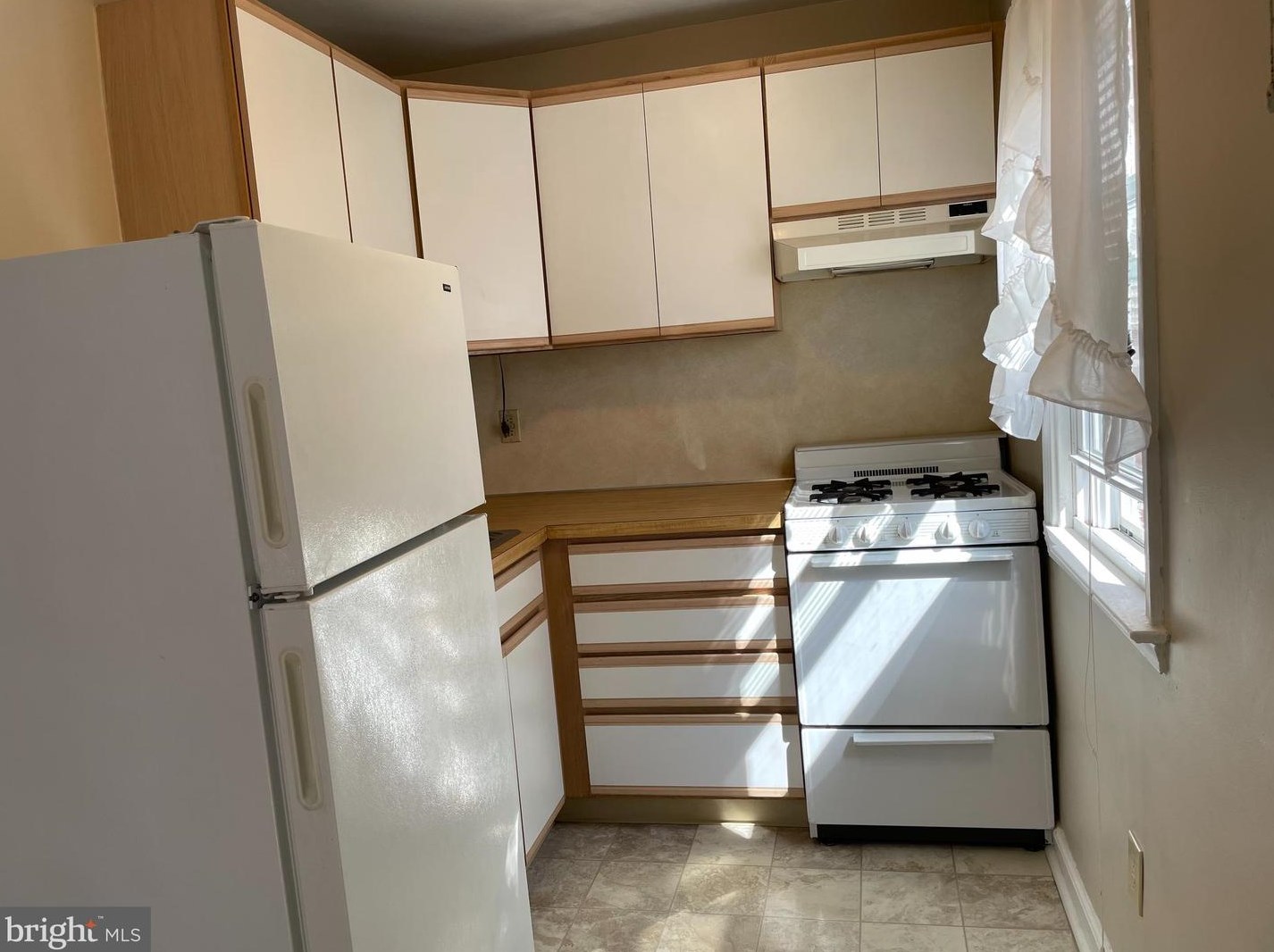139 Isabel Ave, Manor, PA 19036