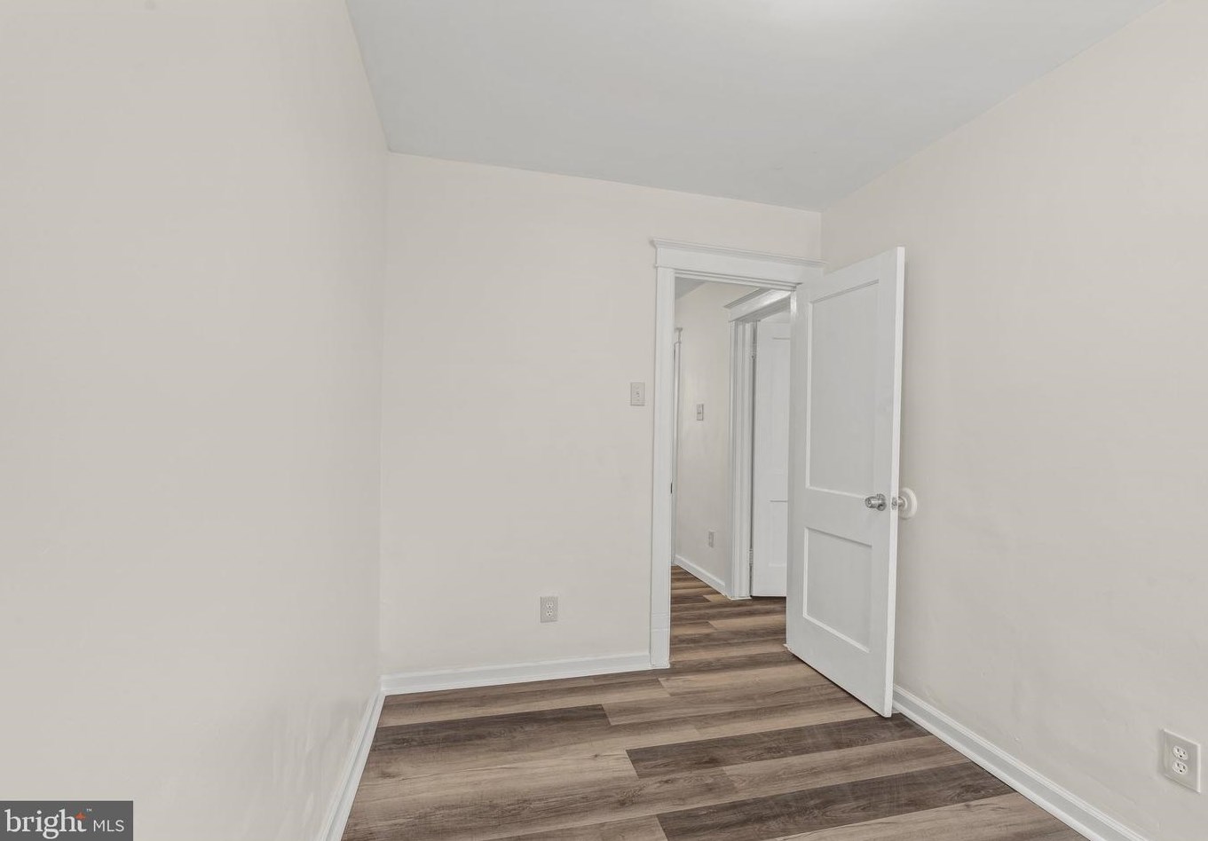 522 Glendale Rd, Upper Darby PA 19082-5019 exterior