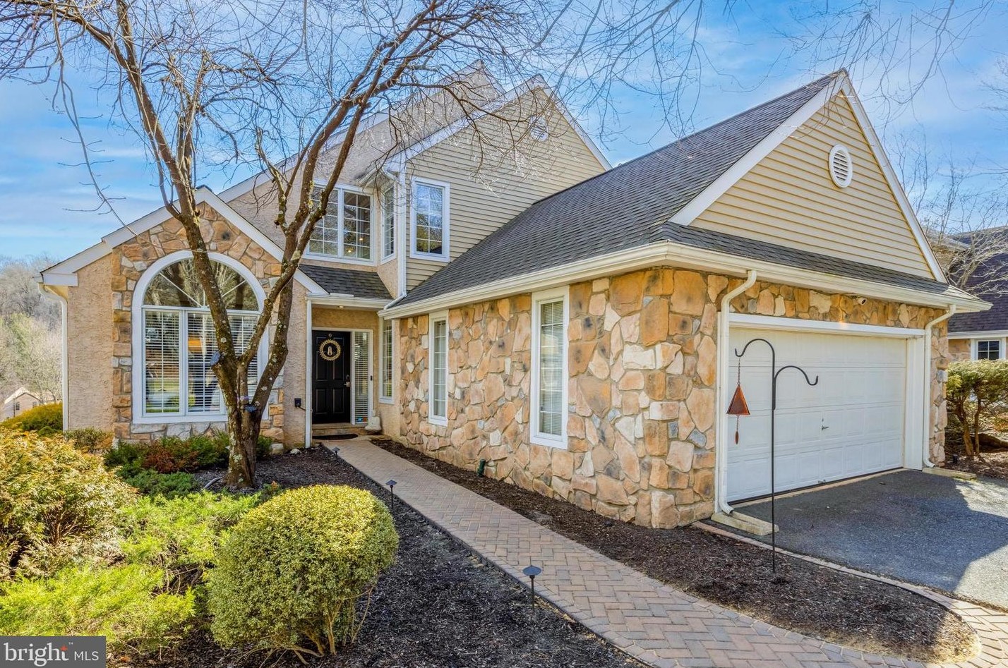 15 Saddle Run, Newtown Square, PA 19073