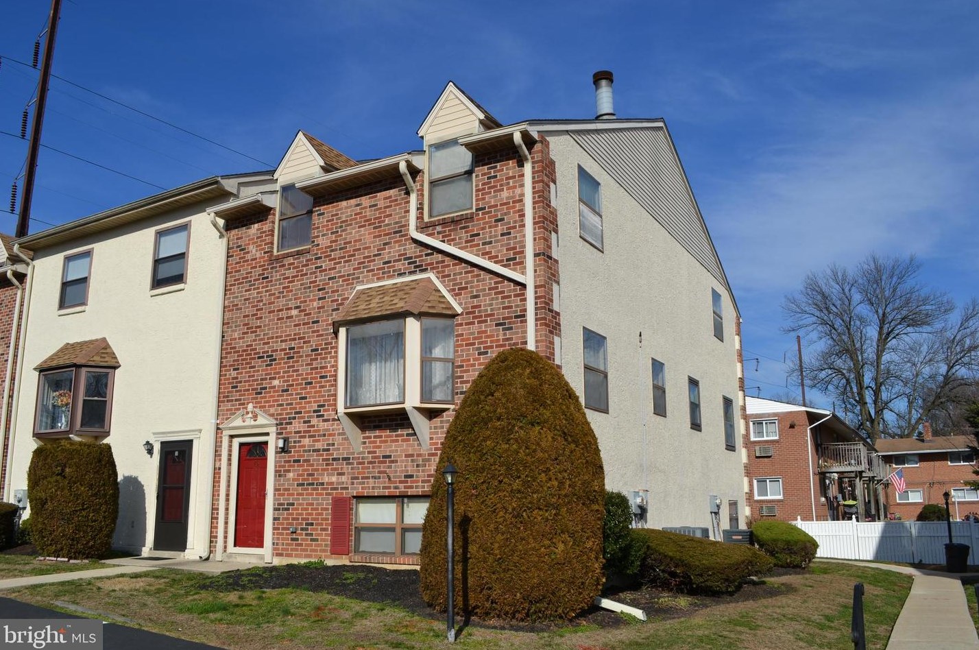 45 Silver Lake Ter, Rutledge, PA 19070-1548