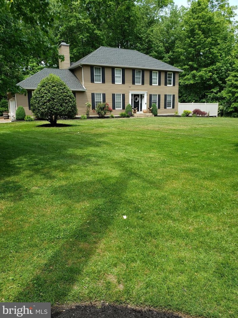 3689 Garnet Mine Rd, Boothwyn, PA 19060