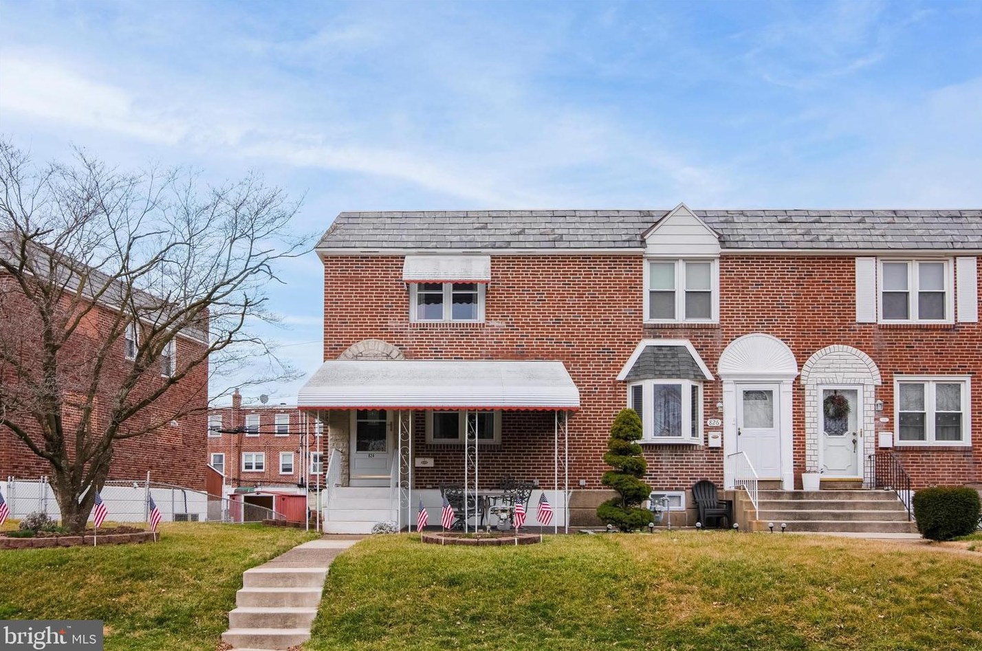 824 Crescent Dr, Manor, PA 19036
