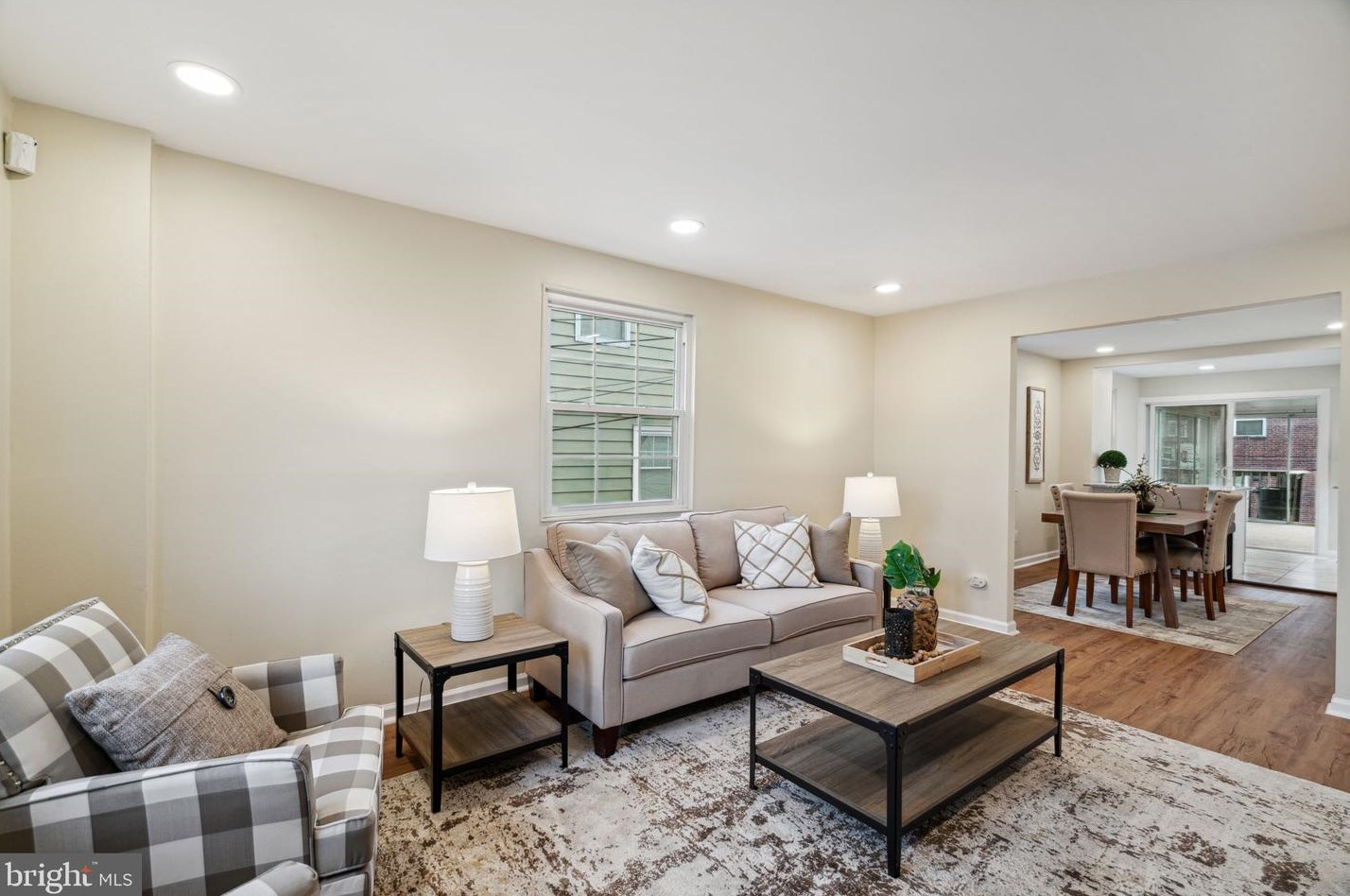724 School Ln, Folcroft, PA 19032