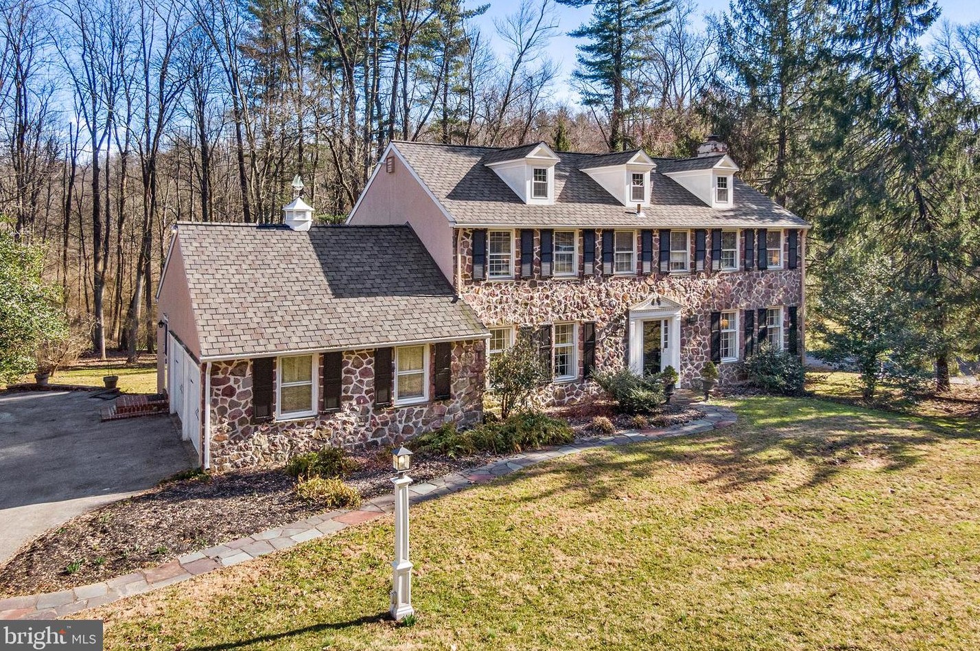 682 Malin Rd, Newtown Square, PA 19073