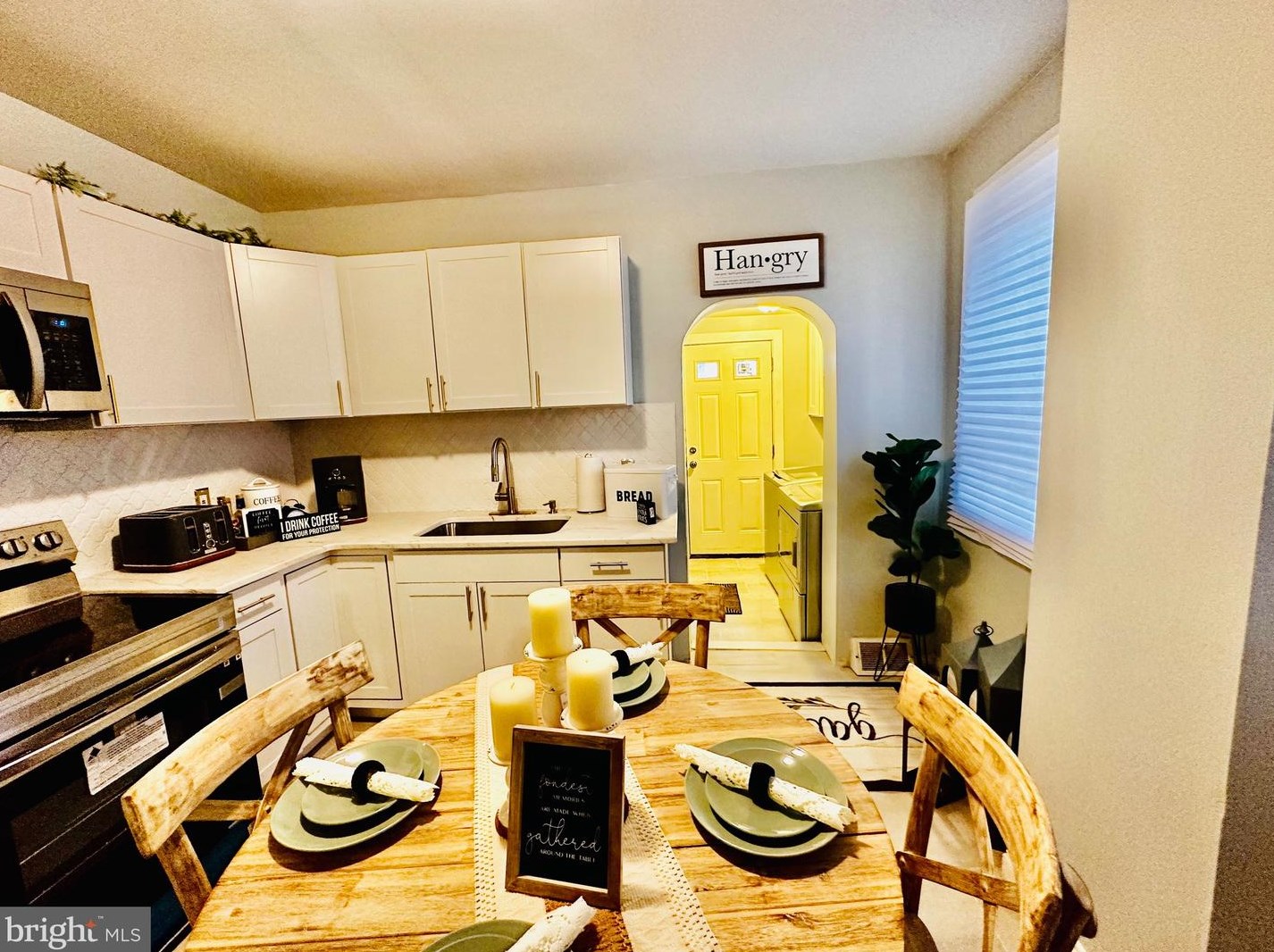 1005 Madison St, Chester PA  19013-5922 exterior