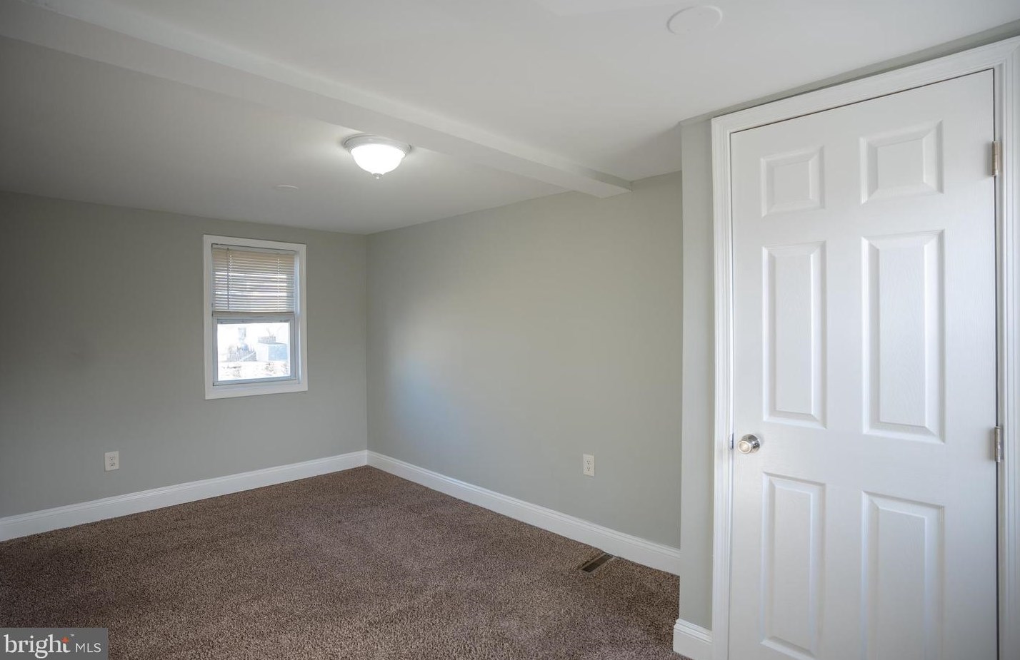 11 Front St, Chester PA  19015-2425 exterior