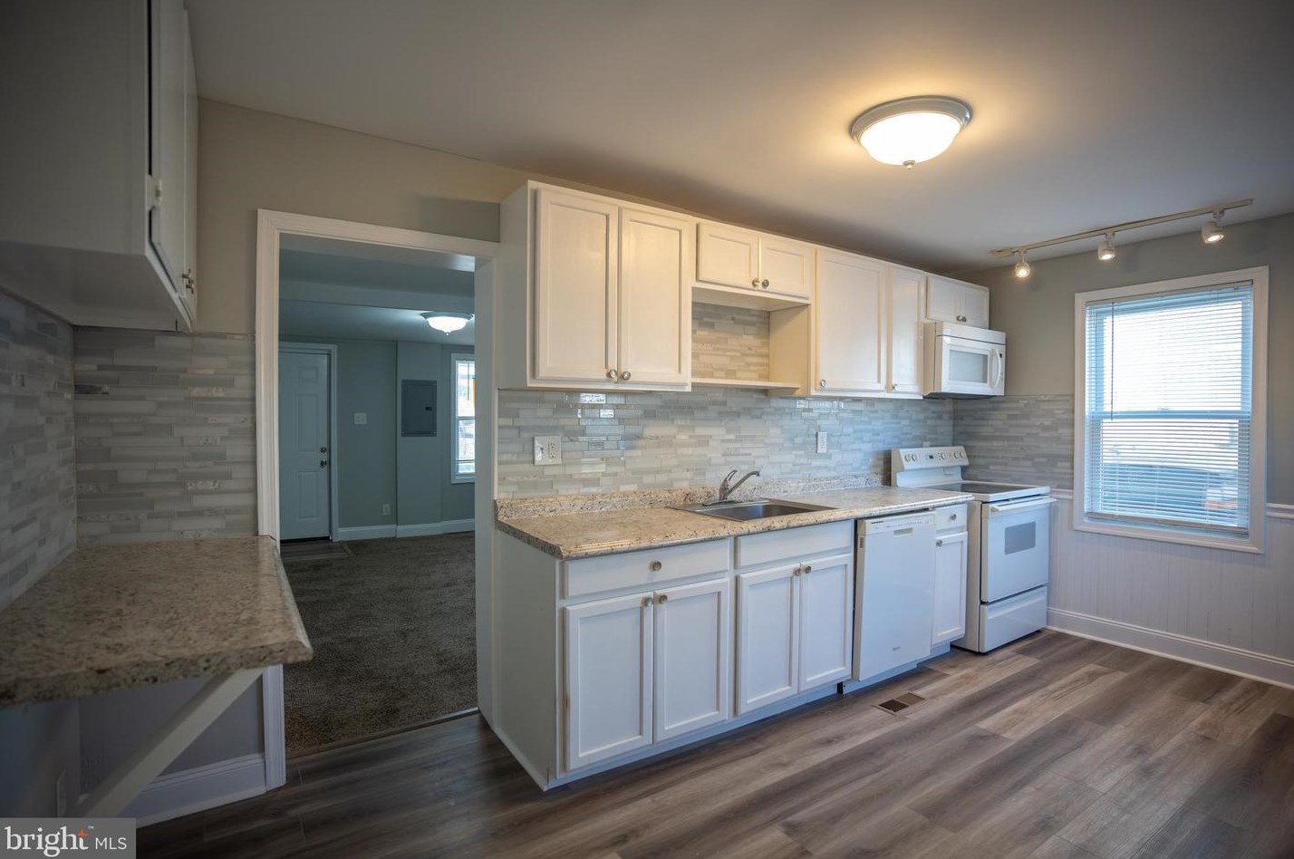 11 Front St, Chester PA  19015-2425 exterior