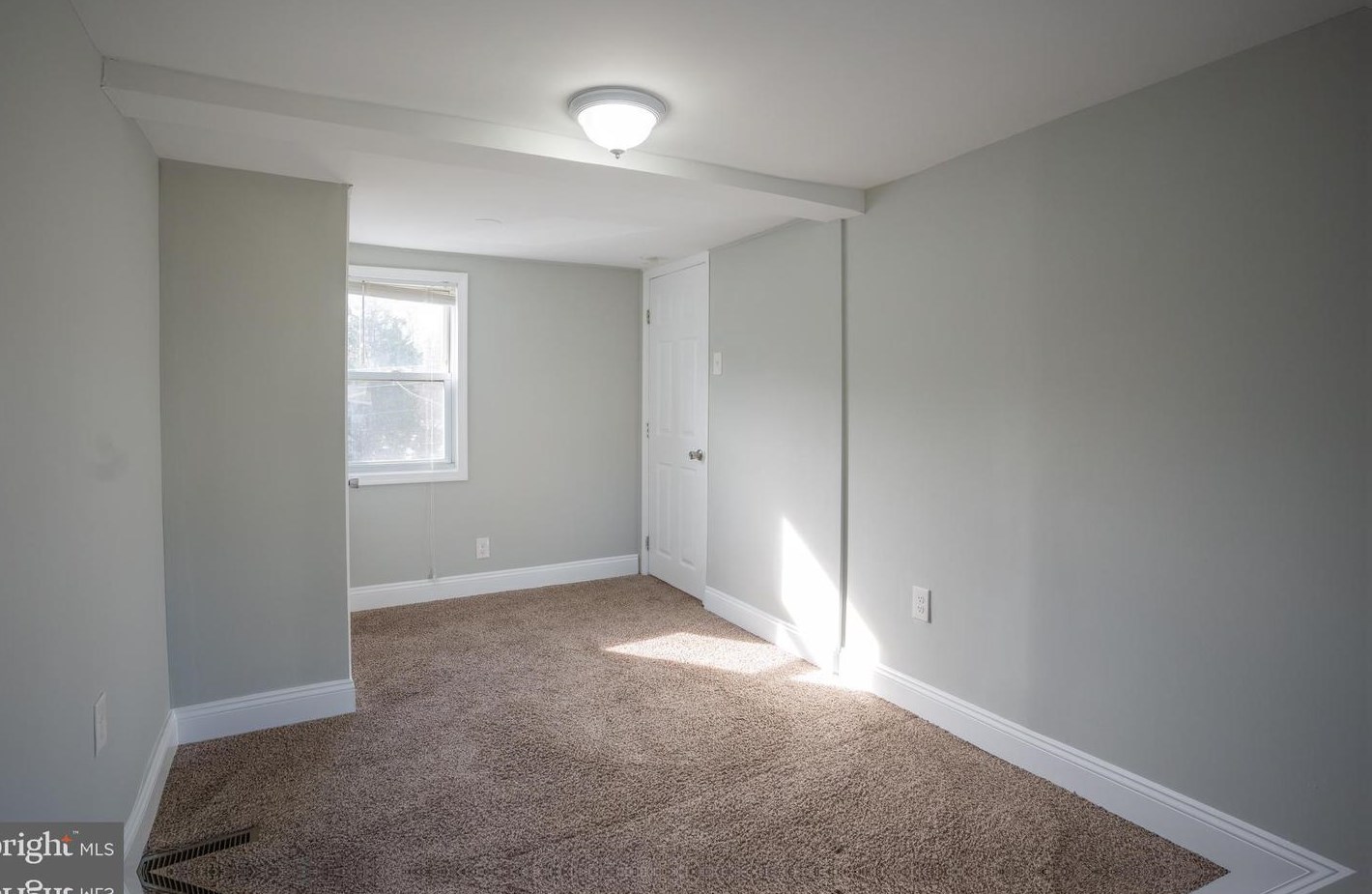 11 Front St, Chester PA  19015-2425 exterior