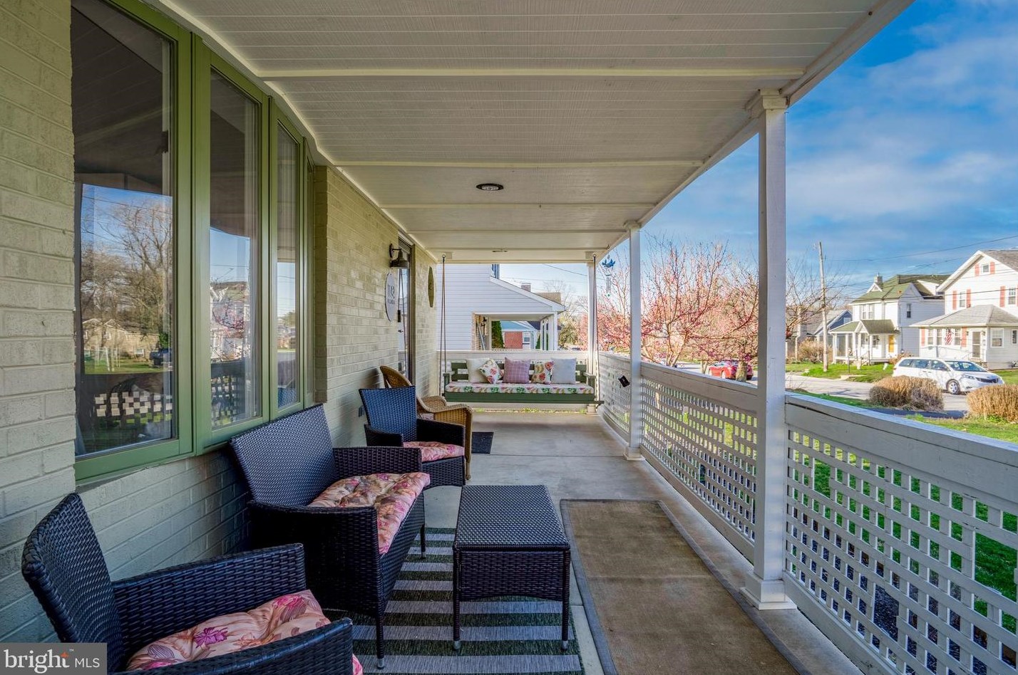 1142 Villanova Ave, Swarthmore, PA 19081