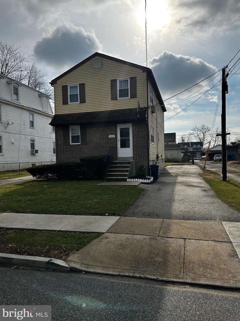 848 8th Ave, Prospect Park, PA 19076