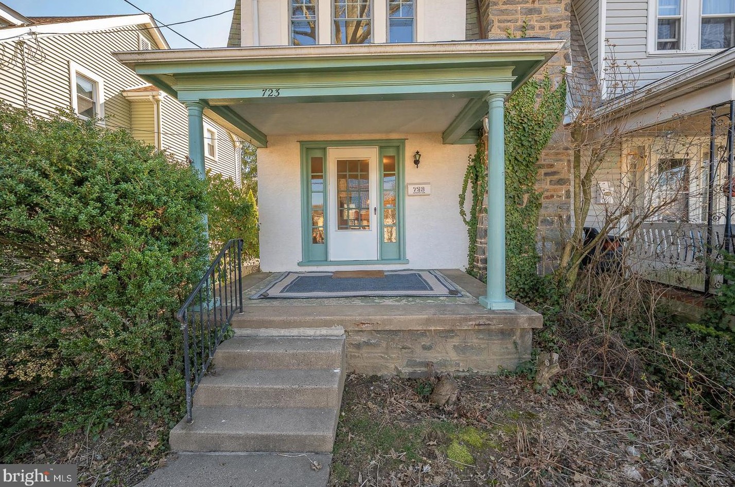723 Hathaway Ln, Ardmore, PA 19003
