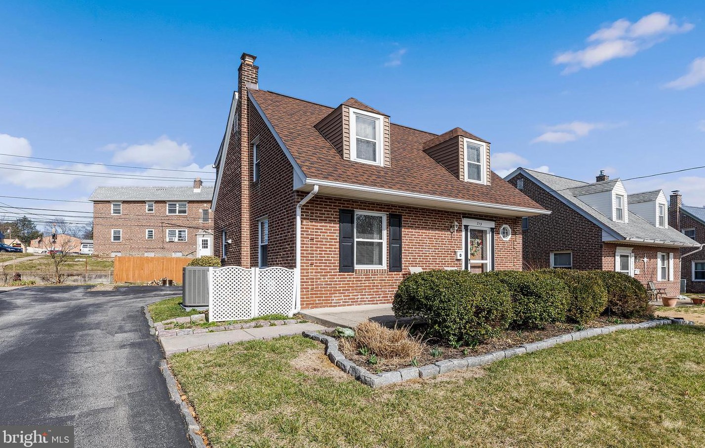 713 Braxton Rd, Ridley Park, PA 19078-1402
