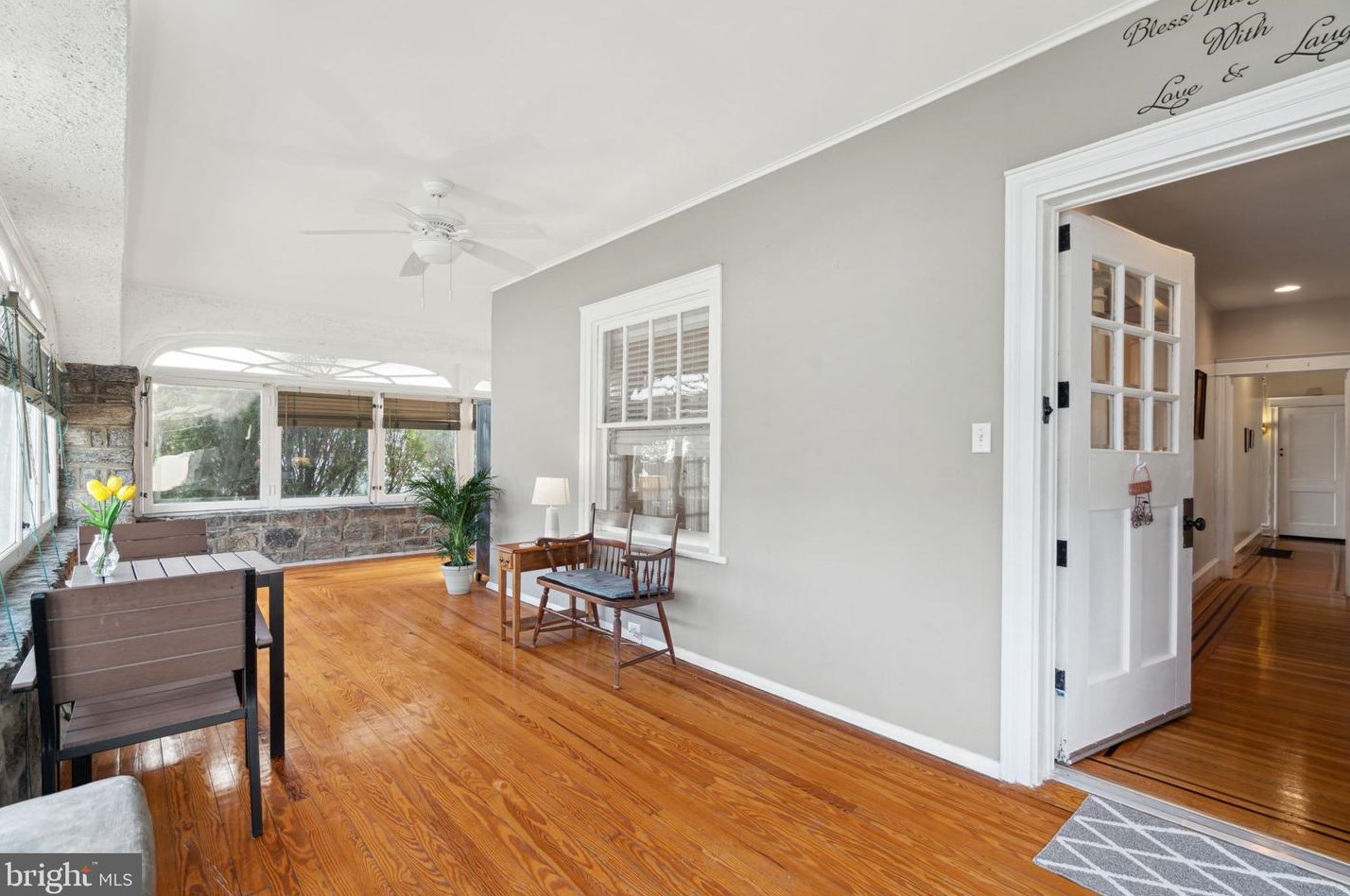 306 Riverview Ave, Oakview, PA 19026