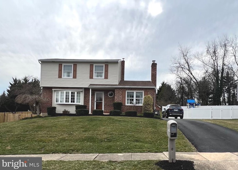 337 Hanby Cir, Boothwyn, PA 19061
