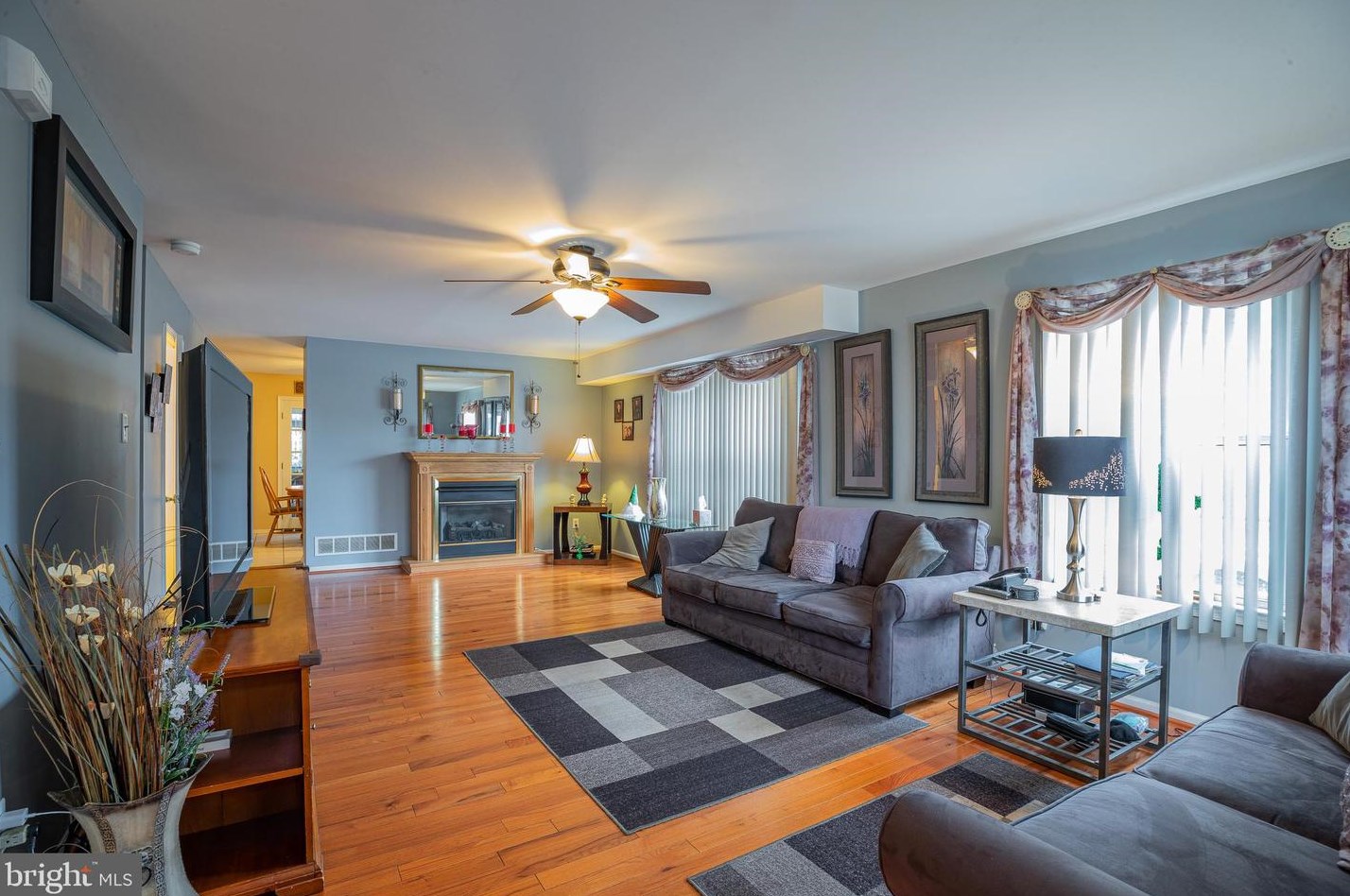 207 Summit Ave, Manor, PA 19036