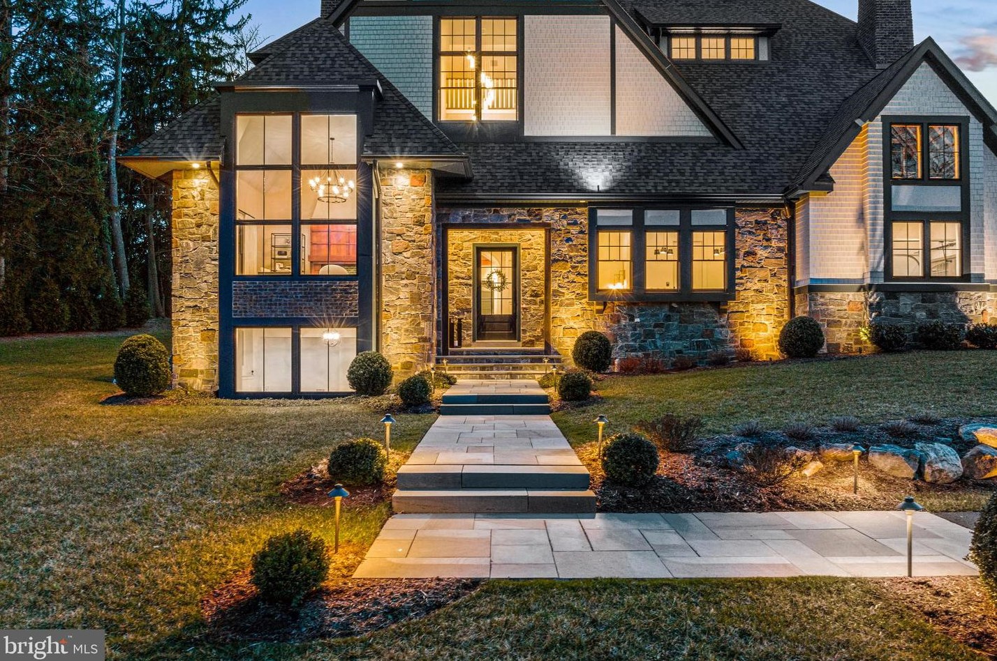 10 Tunbridge Rd, Haverford, PA 19041