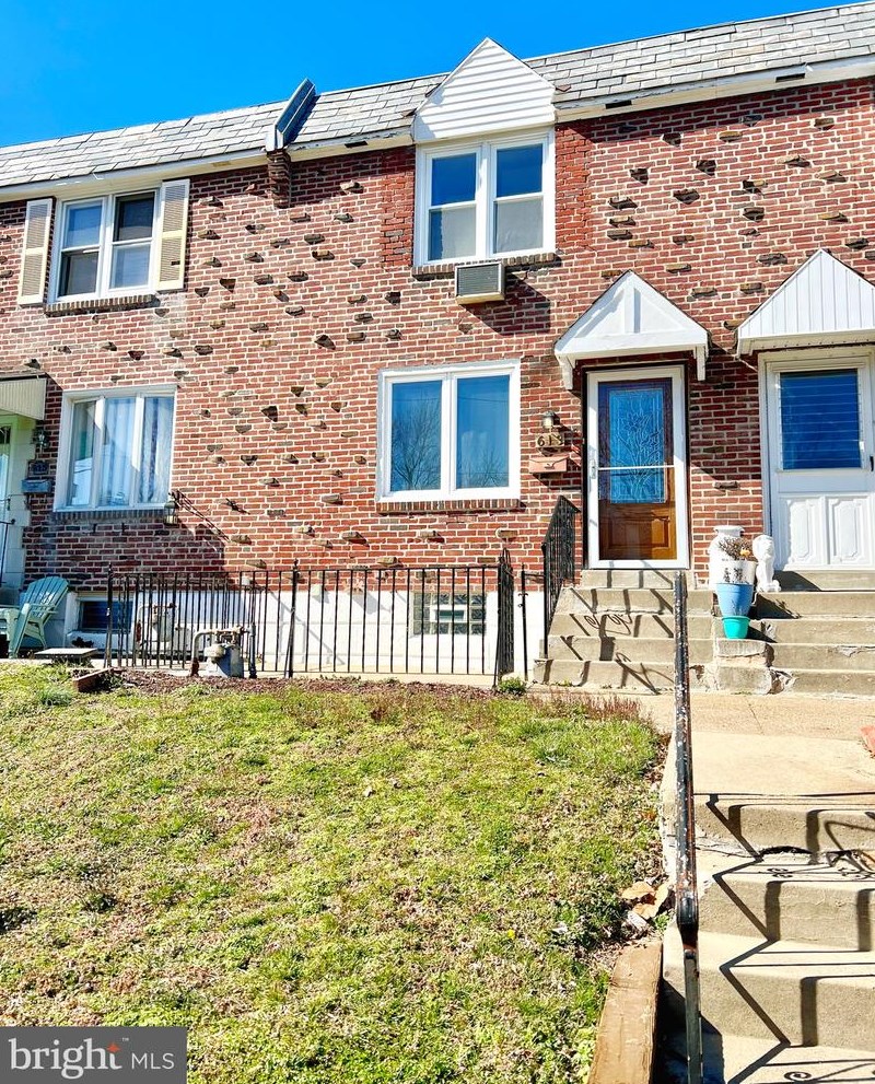 613 Magnolia Ave, Manor, PA 19036