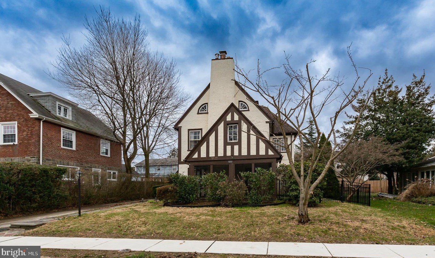 522 Kenwood Rd, Oakview, PA 19026