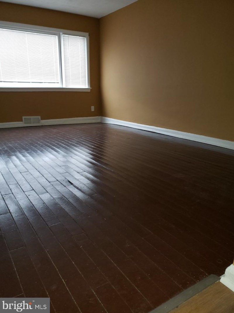 2710 Lehman St, Chester, PA 19013
