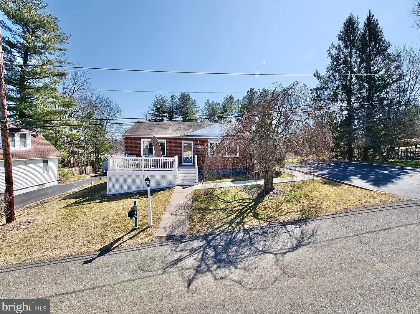 41 Pine St, Newtown Square, PA 19073