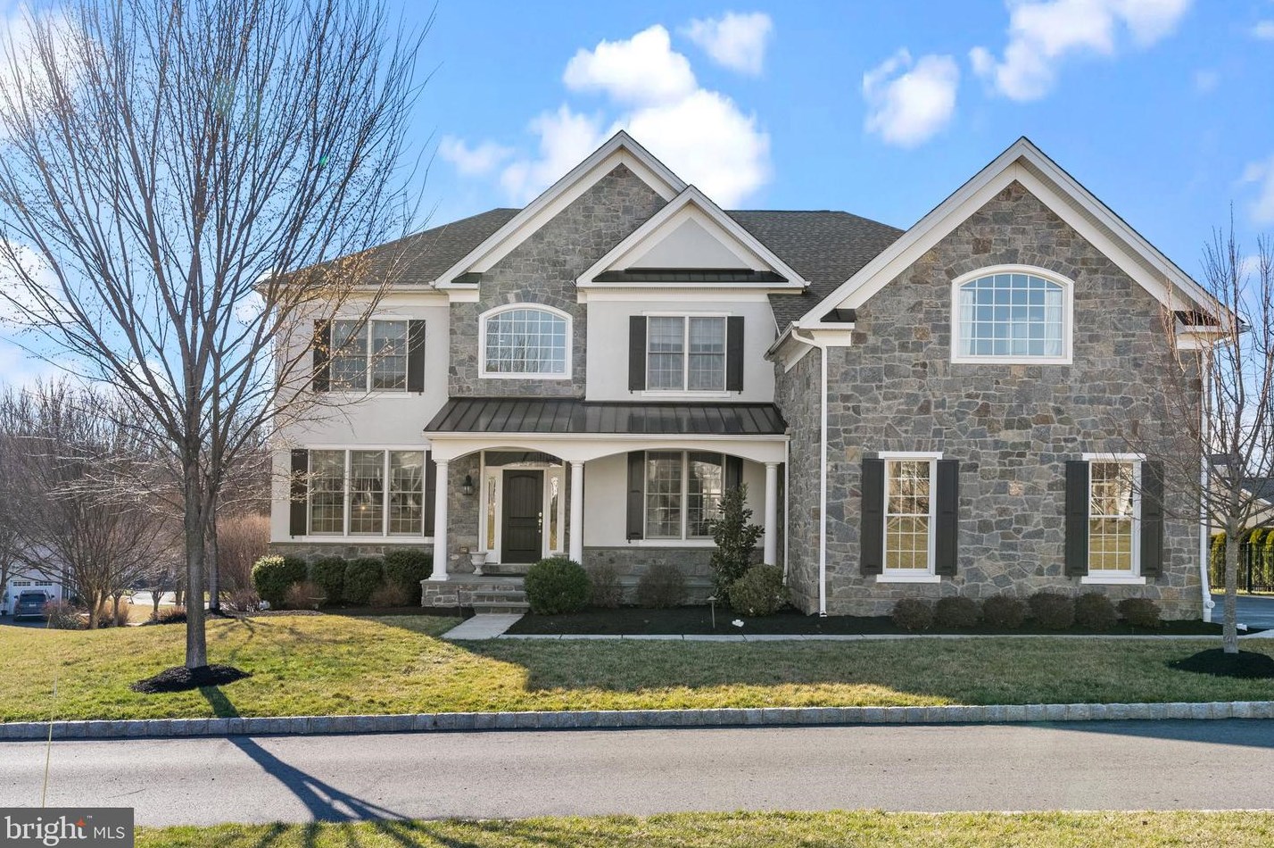 500 Twin Creek Ln, Newtown Square, PA 19073