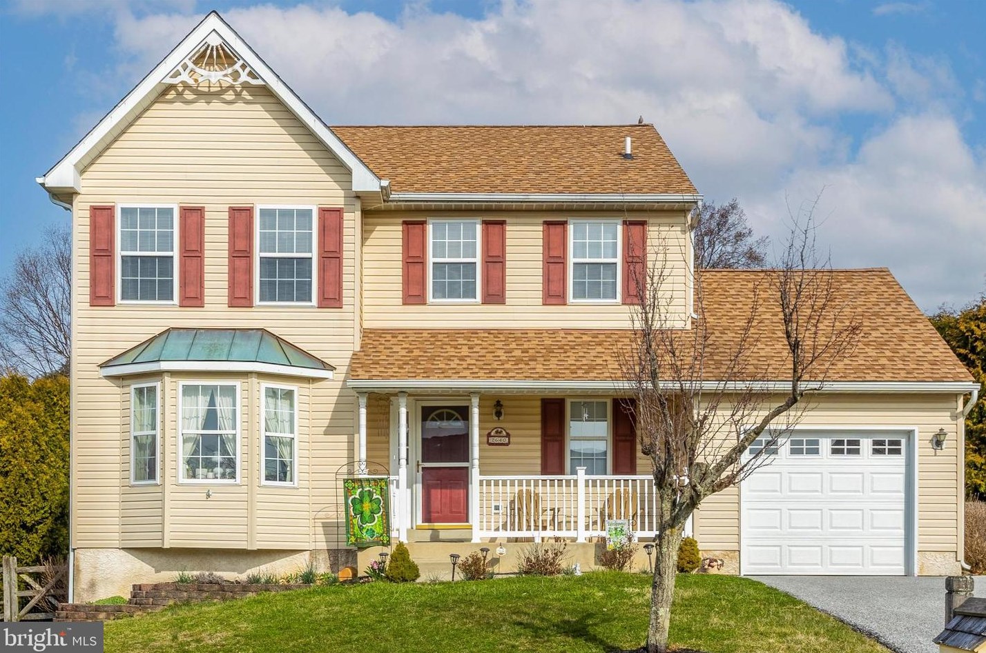 2640 E Colonial Dr, Boothwyn, PA 19061