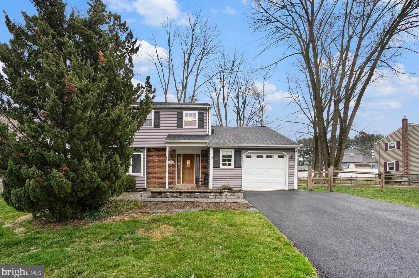 110 Morgan Rd, Chester, PA 19014