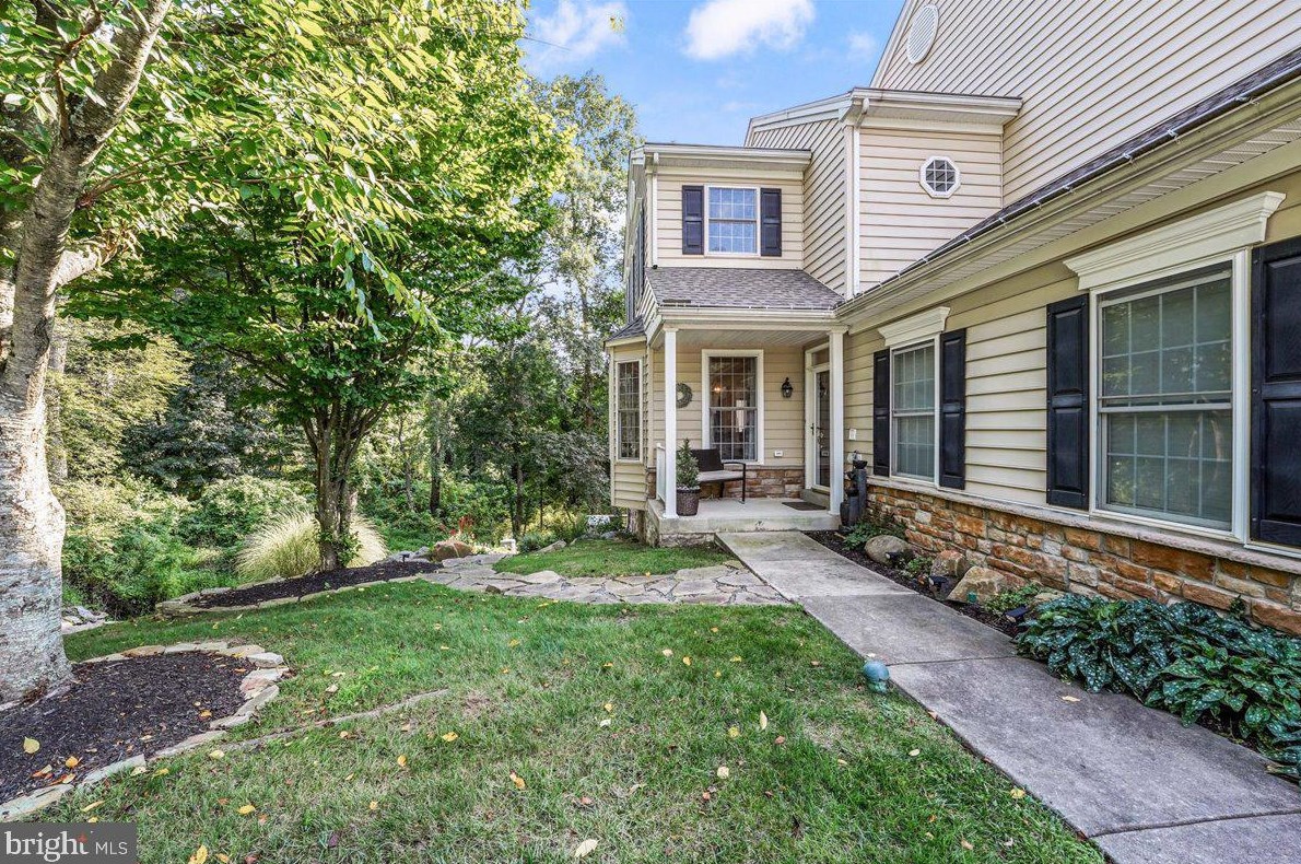 100 Juniper Ct, Glen Mills, PA 19342