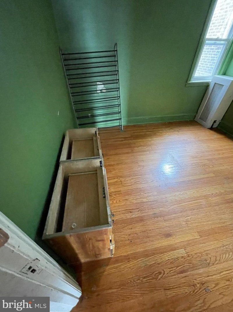 313 Avon Rd, Upper Darby PA  19082-3809 exterior